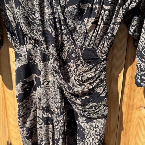 Vintage Dress 80s does 40s Abstract Print Long Sleeve Draped Dress Dark Print - Picture 8 of 12